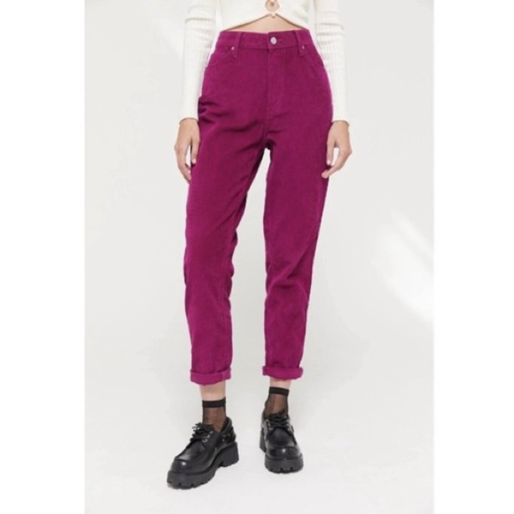 BDG Urban Outfitters Purple Pink Fuchsia Corduroy Mom High Rise Jeans Size 30